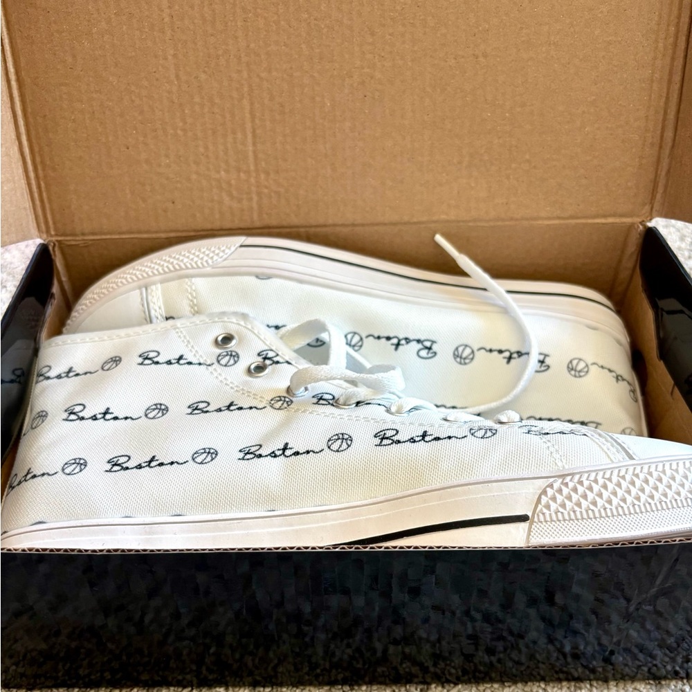 NWT One of a Kind- Boston Basketball Women’s White High-Top Sneakers Size: 40